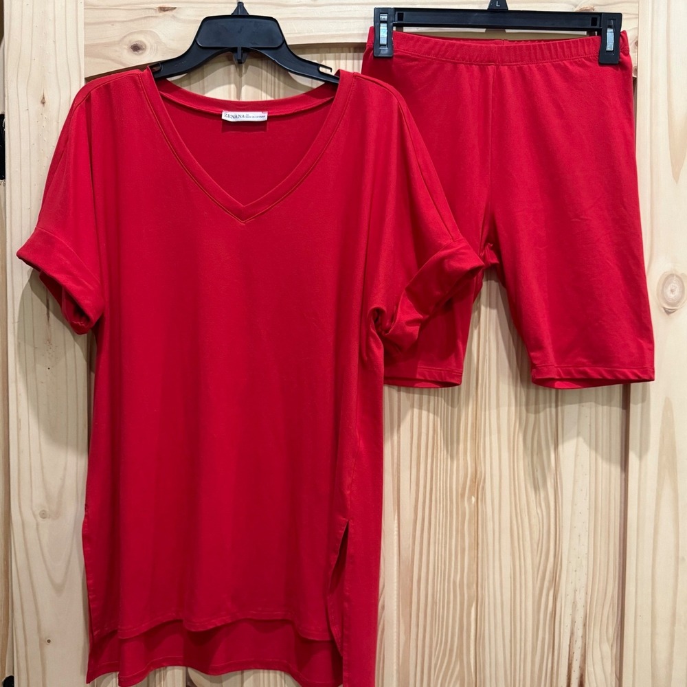 Zenana Womens Red 2 Piece Lounge Set V-Neck Tunic Top and Biker Shorts Medium